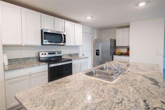 16546 MOSAIC OAR DRIVE, Wimauma, FL 33598