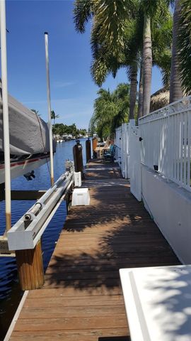 191 SE 9th Court, Pompano Beach, FL 33060