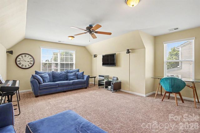 3324 Brackhill Street, Davidson, NC 28036