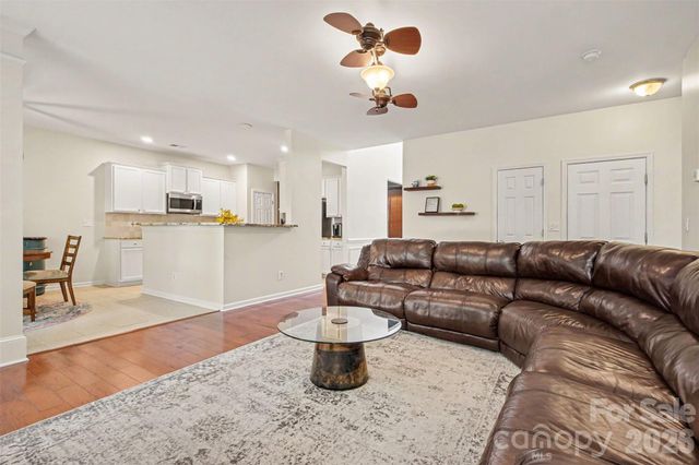 3324 Brackhill Street, Davidson, NC 28036