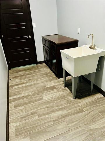 5504 San Roman Drive, Edinburg, TX 78542