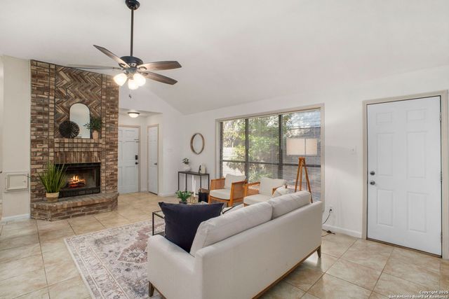 7562 Beaver Tree, San Antonio, TX 78249