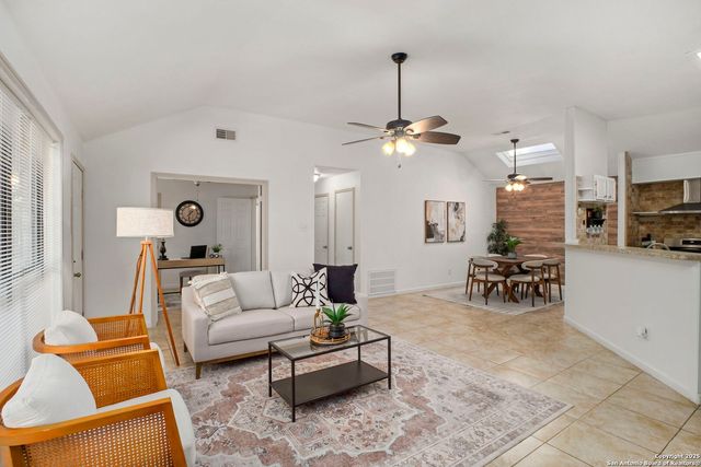 7562 Beaver Tree, San Antonio, TX 78249