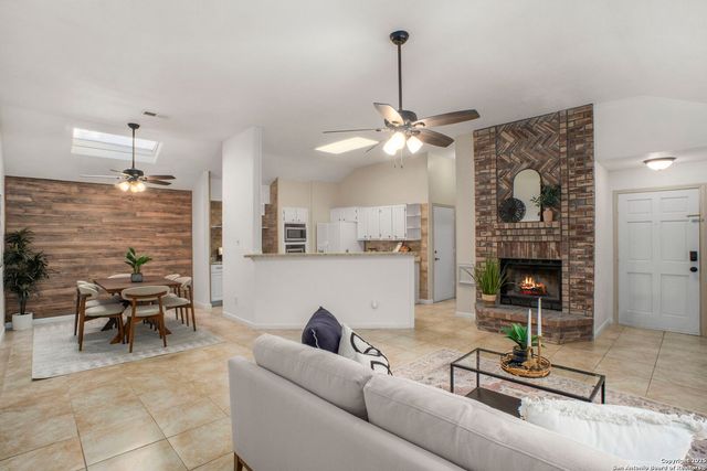 7562 Beaver Tree, San Antonio, TX 78249