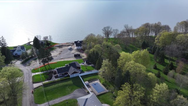 77102 Marwood Drive, South Haven Twp, MI 49090