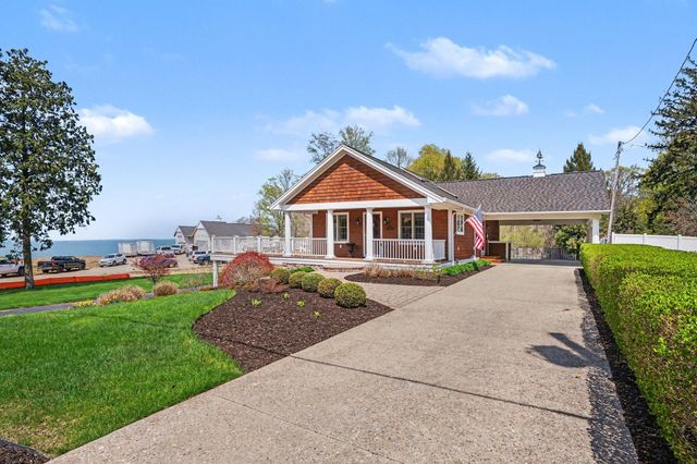 77102 Marwood Drive, South Haven Twp, MI 49090