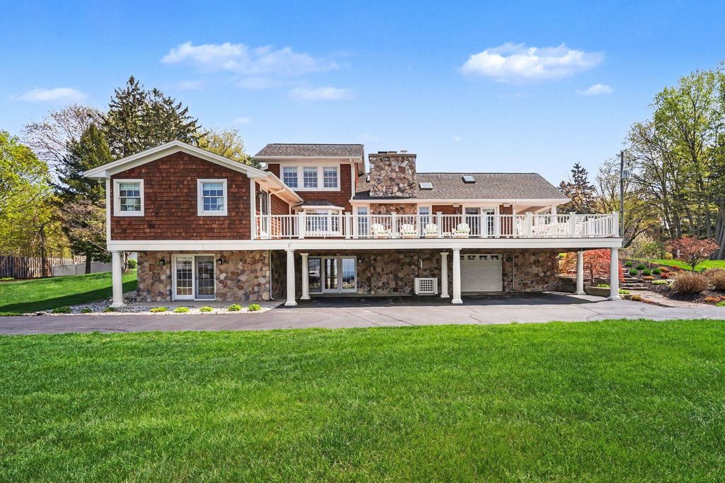 77102 Marwood Drive, South Haven Twp, MI 49090