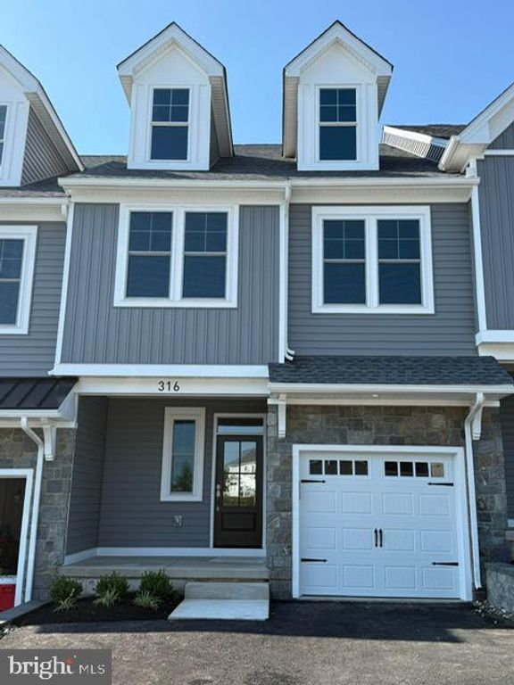 316 FOXTAIL LN, Chalfont, PA 18914