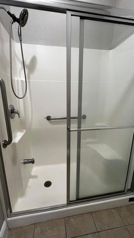 225 DAVID WALKER DRIVE C5, Tavares, FL 32778