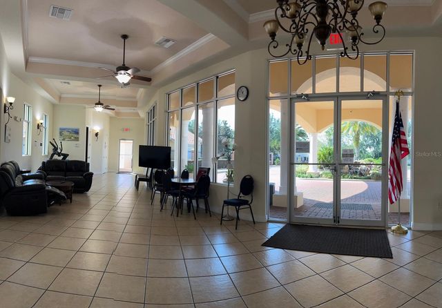 225 DAVID WALKER DRIVE C5, Tavares, FL 32778