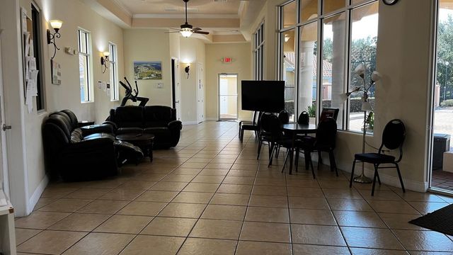 225 DAVID WALKER DRIVE C5, Tavares, FL 32778