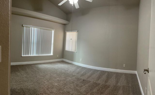 225 DAVID WALKER DRIVE C5, Tavares, FL 32778