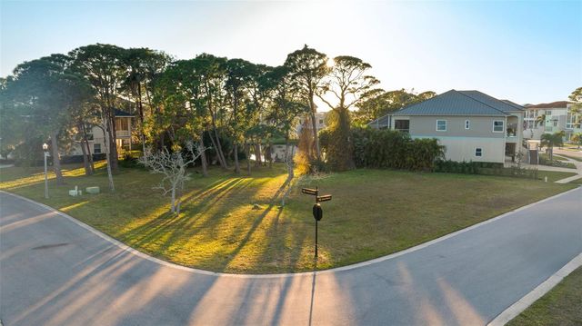 N POINTE ALEXIS DRIVE, Tarpon Springs, FL 34689