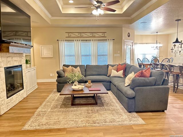 1715 Mountain Springs, Canyon Lake, TX 78133