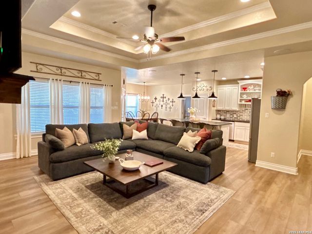 1715 Mountain Springs, Canyon Lake, TX 78133