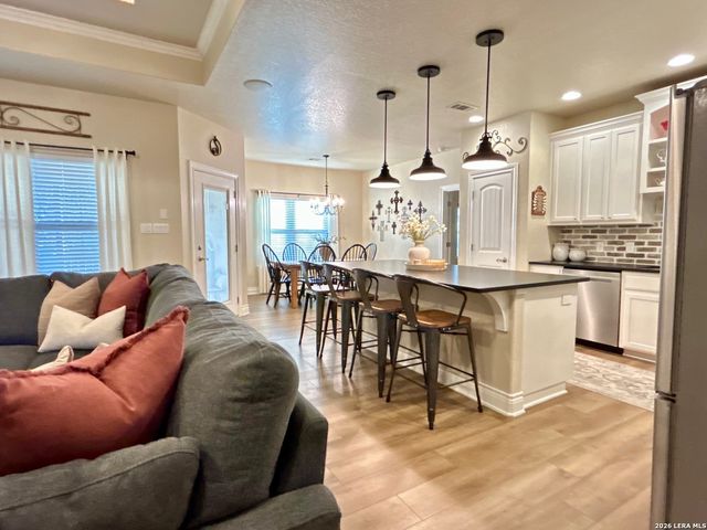 1715 Mountain Springs, Canyon Lake, TX 78133