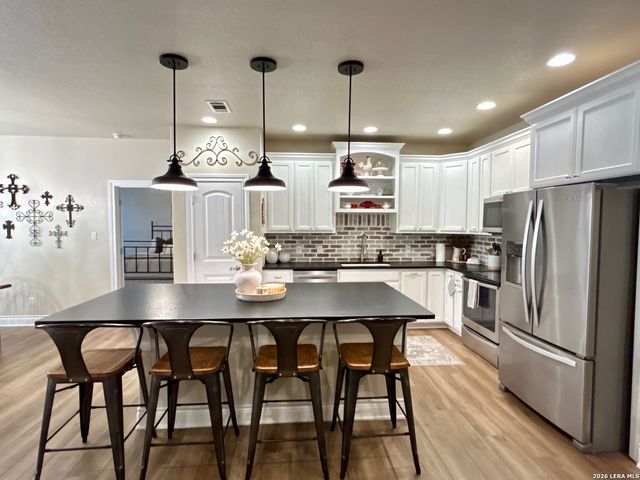 1715 Mountain Springs, Canyon Lake, TX 78133