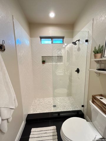 1715 Mountain Springs, Canyon Lake, TX 78133