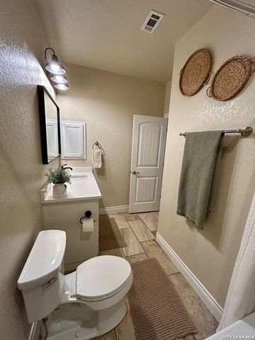 1715 Mountain Springs, Canyon Lake, TX 78133