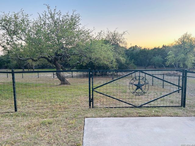 1715 Mountain Springs, Canyon Lake, TX 78133