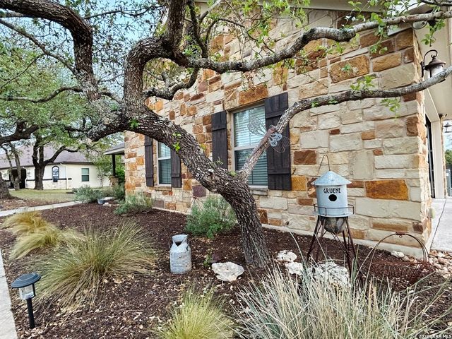 1715 Mountain Springs, Canyon Lake, TX 78133