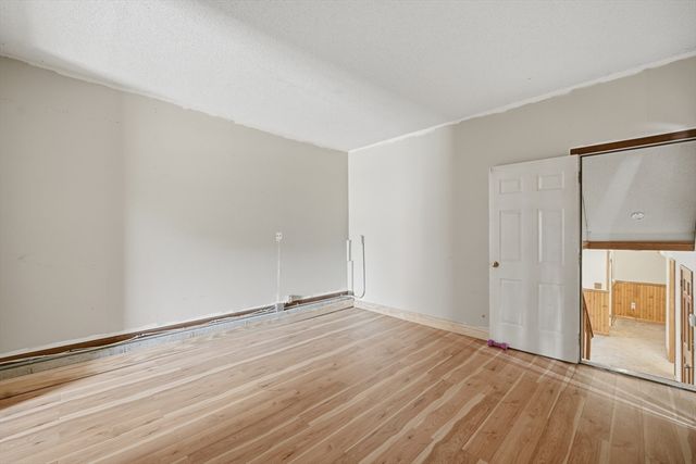 62 Campbell Dr, Easthampton, MA 01027