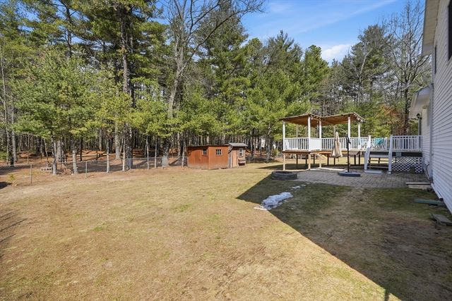 62 Campbell Dr, Easthampton, MA 01027