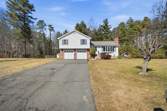 62 Campbell Dr, Easthampton, MA 01027