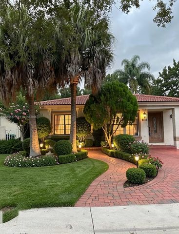 9136 NW 192nd Terrace, Hialeah, FL 33018