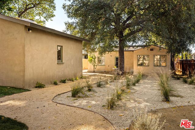 585 Mountain View Street, Altadena, CA 91001