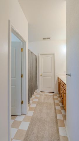 1892 Parkside Way, Oakdale, CA 95361