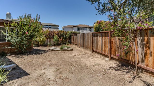 1892 Parkside Way, Oakdale, CA 95361