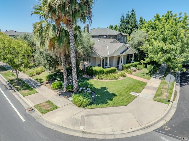 1892 Parkside Way, Oakdale, CA 95361