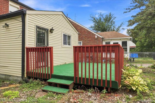 15455 Mapleridge Street, Detroit, MI 48205