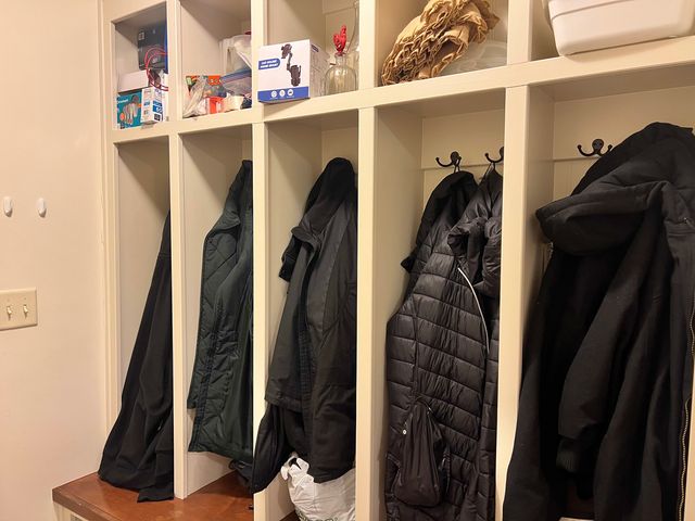 3 Megan Court, Bloomington, IL 61705