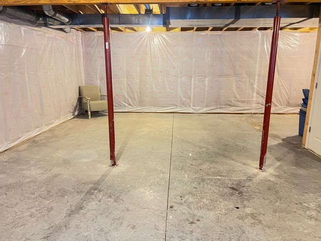 3 Megan Court, Bloomington, IL 61705