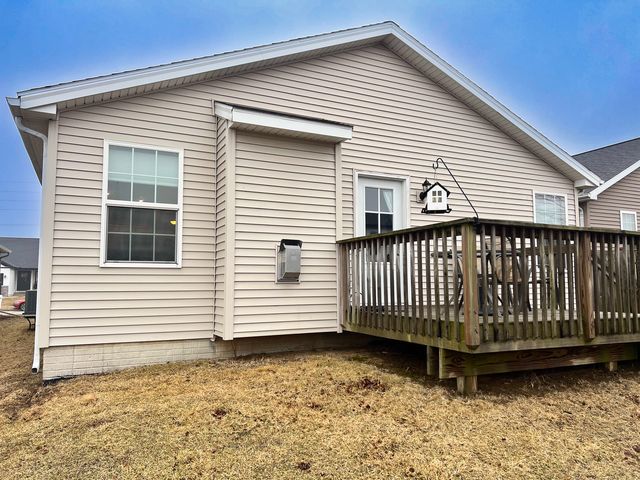 3 Megan Court, Bloomington, IL 61705