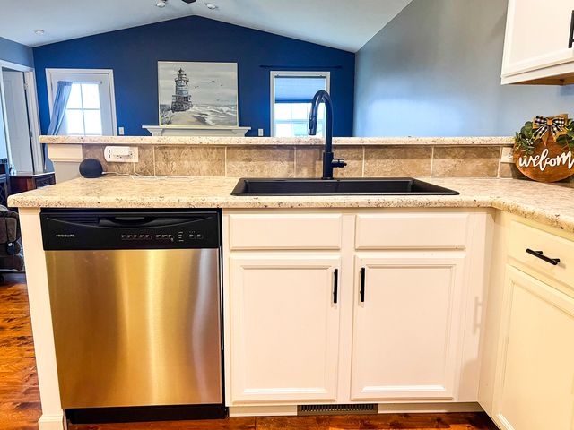 3 Megan Court, Bloomington, IL 61705