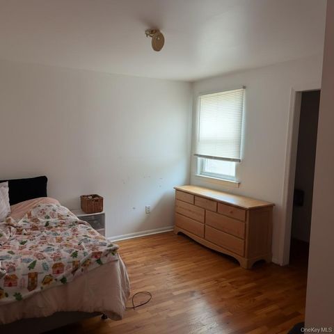 26 Quebec Road S 2, Island Park, NY 11558