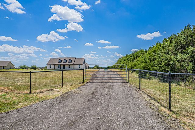 140 Alamo Road, Weatherford, TX 76088