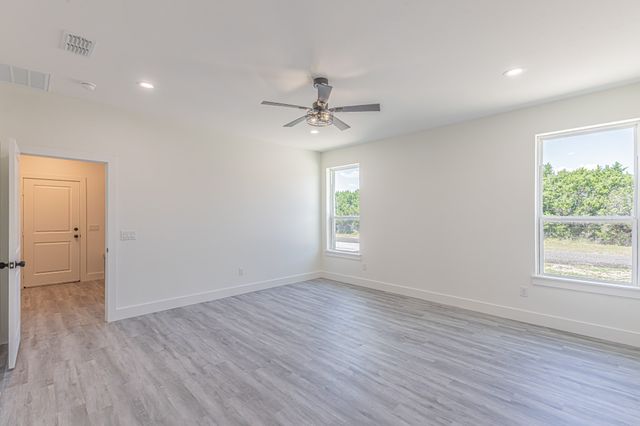 140 Alamo Road, Weatherford, TX 76088