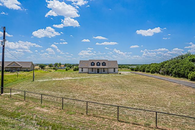 140 Alamo Road, Weatherford, TX 76088