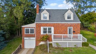 991 Forsythe Rd, Carnegie, PA 15106