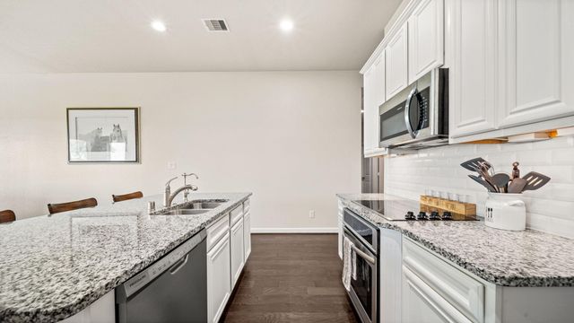 9239 White Tail Drive, Conroe, TX 77303