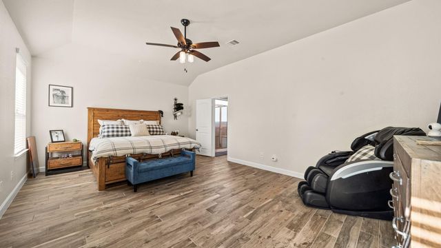 9239 White Tail Drive, Conroe, TX 77303