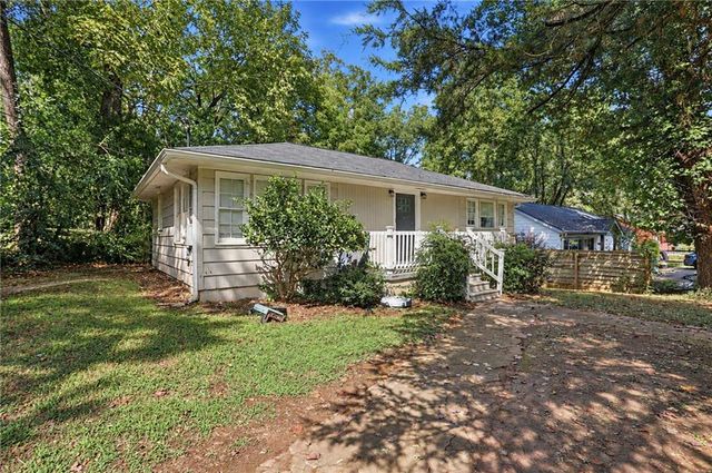 2922 Dale Place, Decatur, GA 30032