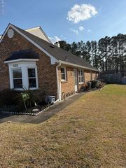 460 San Roman DR, Chesapeake, VA 23322
