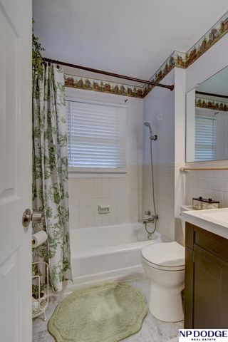 5408 N 45th Avenue, Omaha, NE 68104