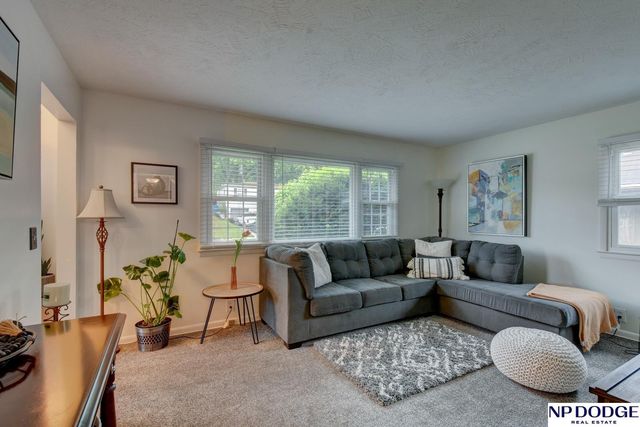 5408 N 45th Avenue, Omaha, NE 68104