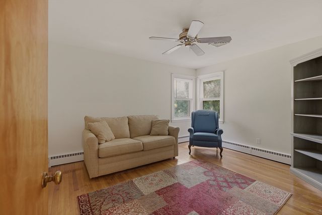 1443 Bedford St, Fall River, MA 02723